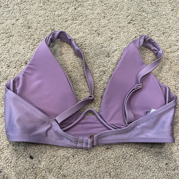 Chelsea and violent 2 piece swimsuit - Picture 4 of 5